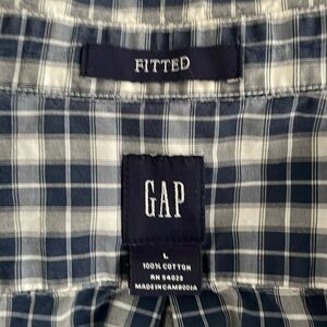 2008 Fitted GAP button-up